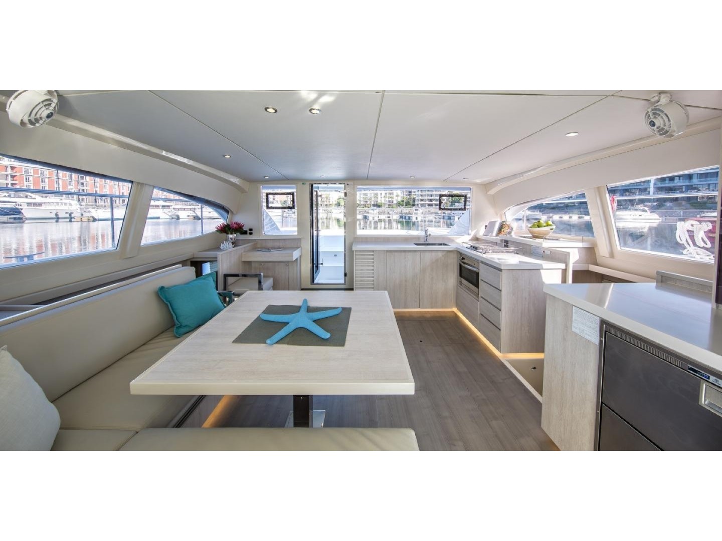 Leopard 43 Power Cat Full Equipe — photo 19