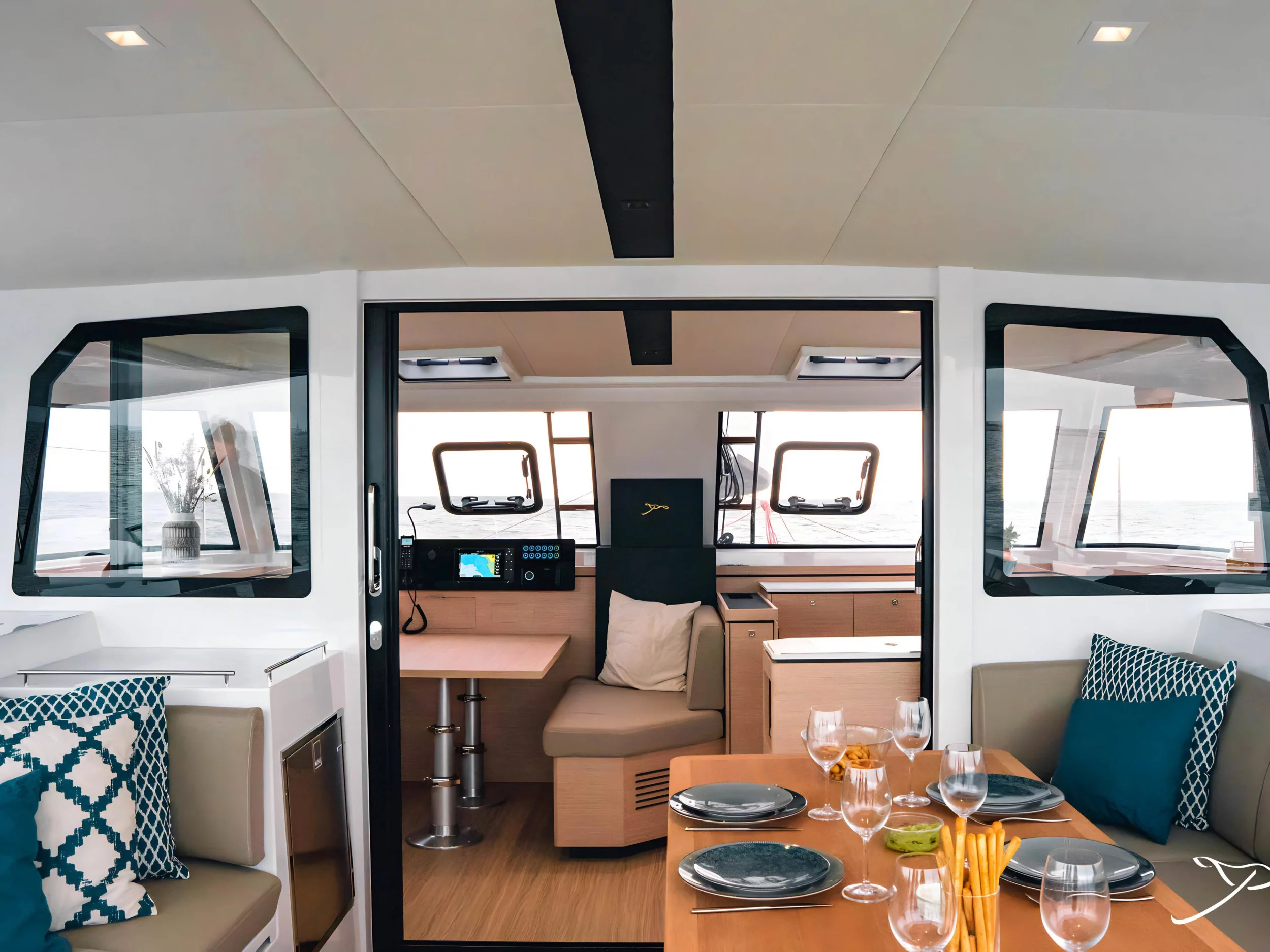 Nautitech 40 Open (Howdoo) Interior image - 6