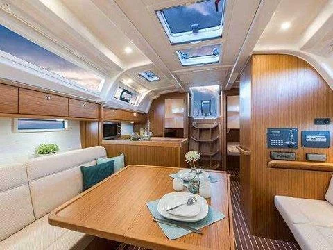 Bavaria Cruiser 37 (KIARA) Interior image - 1