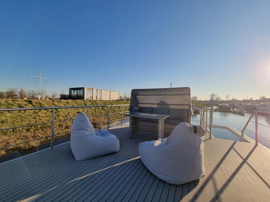 Houseboat (Luxboot) (Paris)  - 1
