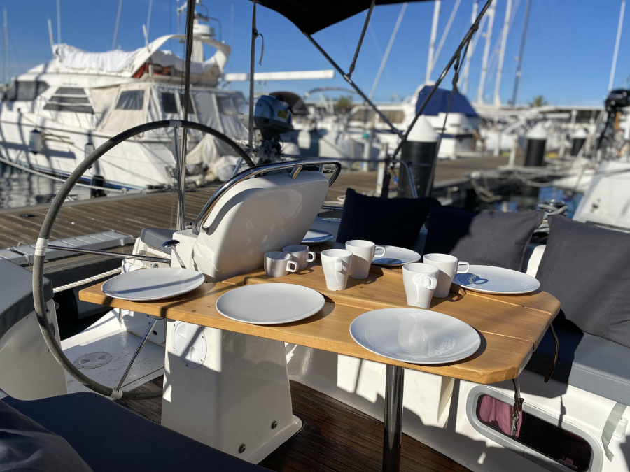 Photo #45 - Bavaria 38 Cruiser (Popocha) in Valencia - 21894