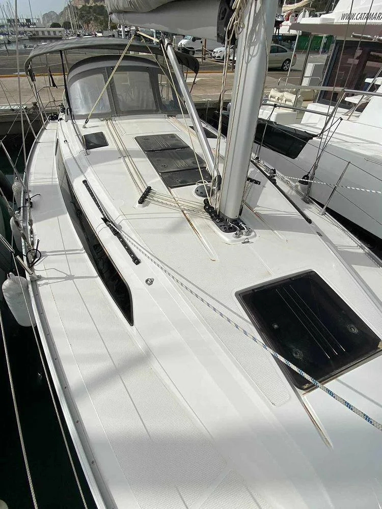 Bavaria 37 Cruiser (Nabiga)  - 16