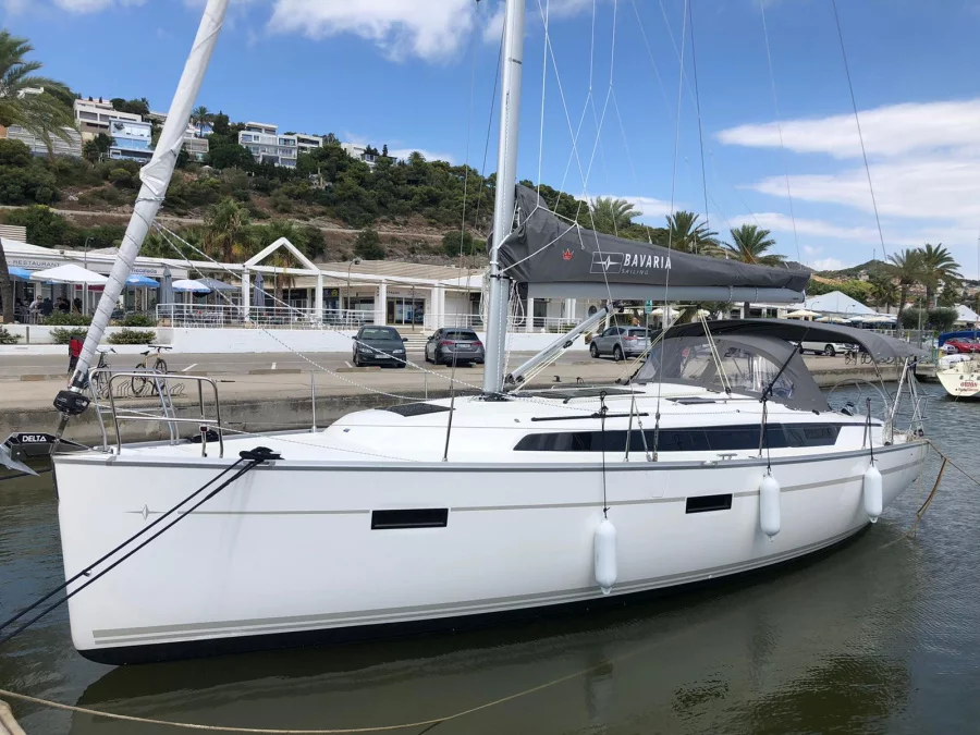 Bavaria 37 Cruiser (Nabiga)  - 12