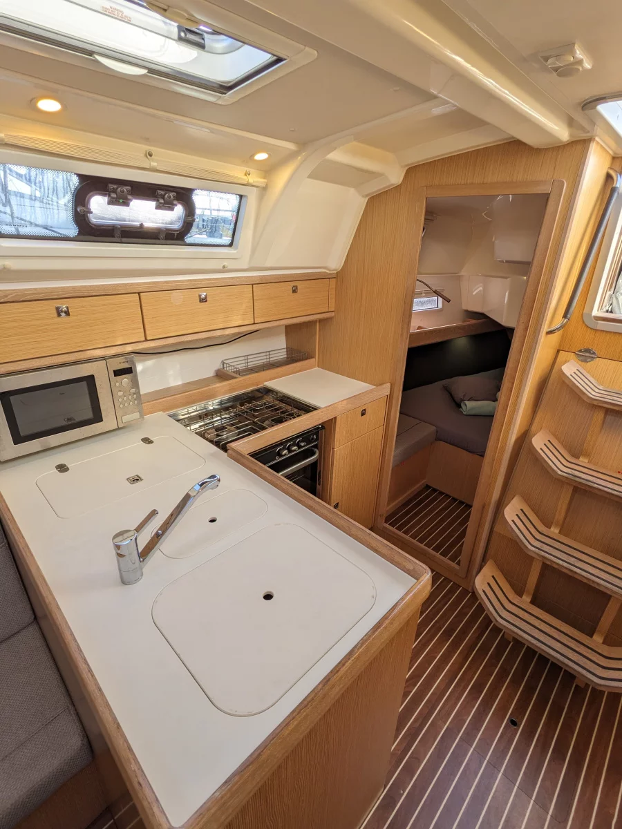 Bavaria 37 Cruiser (Nabiga)  - 1