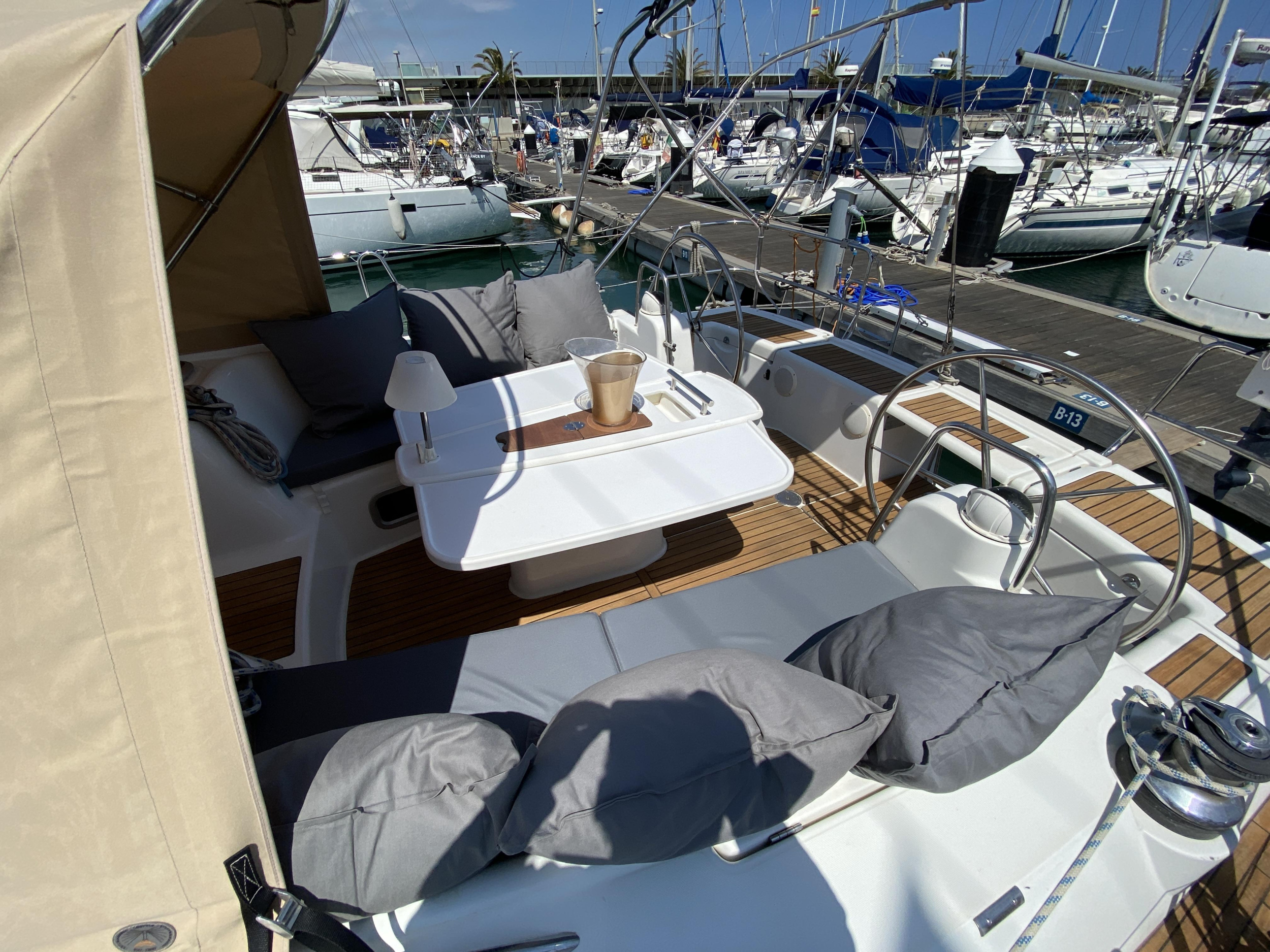 Photo #48 - Oceanis 46 (Oqre) in Valencia - 21892