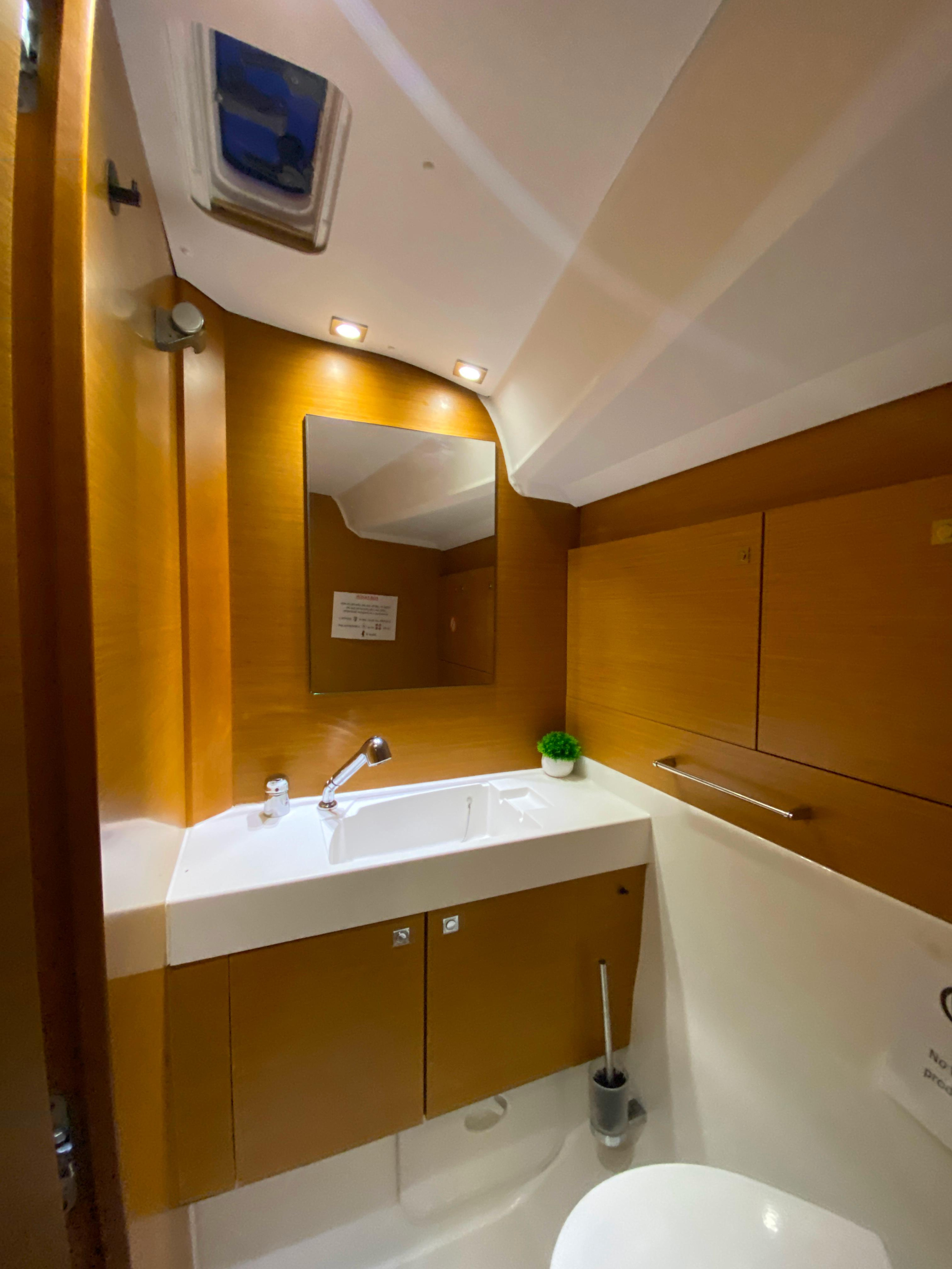 Photo #3 - Sun Odyssey 509 (Nuk) in Valencia - 21895