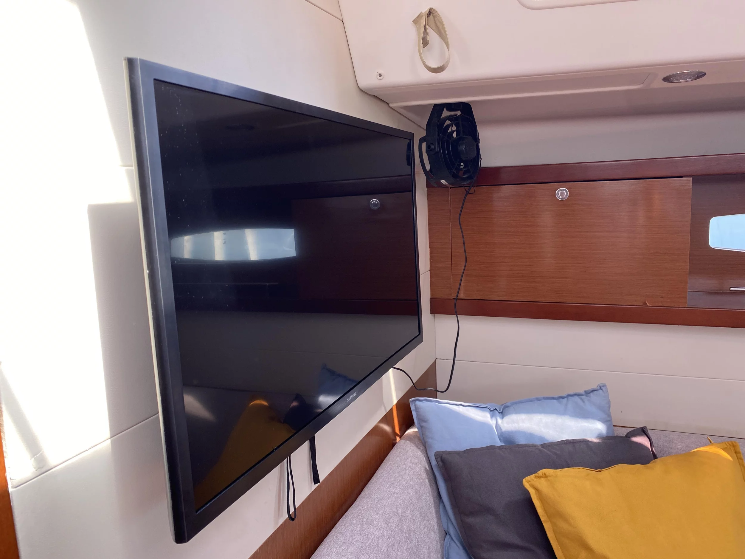 Oceanis 50 Family (Valhalla)  - 27