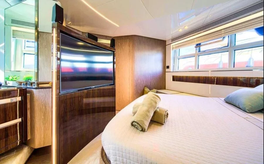 Azimut S7 (Mudita)  - 12