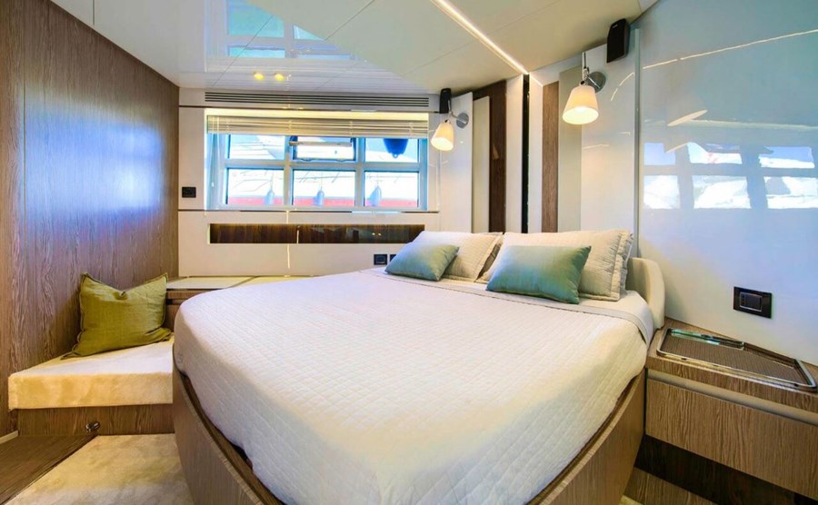 Photo #3 - Azimut S7 (Mudita) in Podstrana - 21902