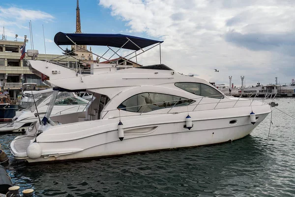 Majesty 44 Fly (MY STARK)  - 5