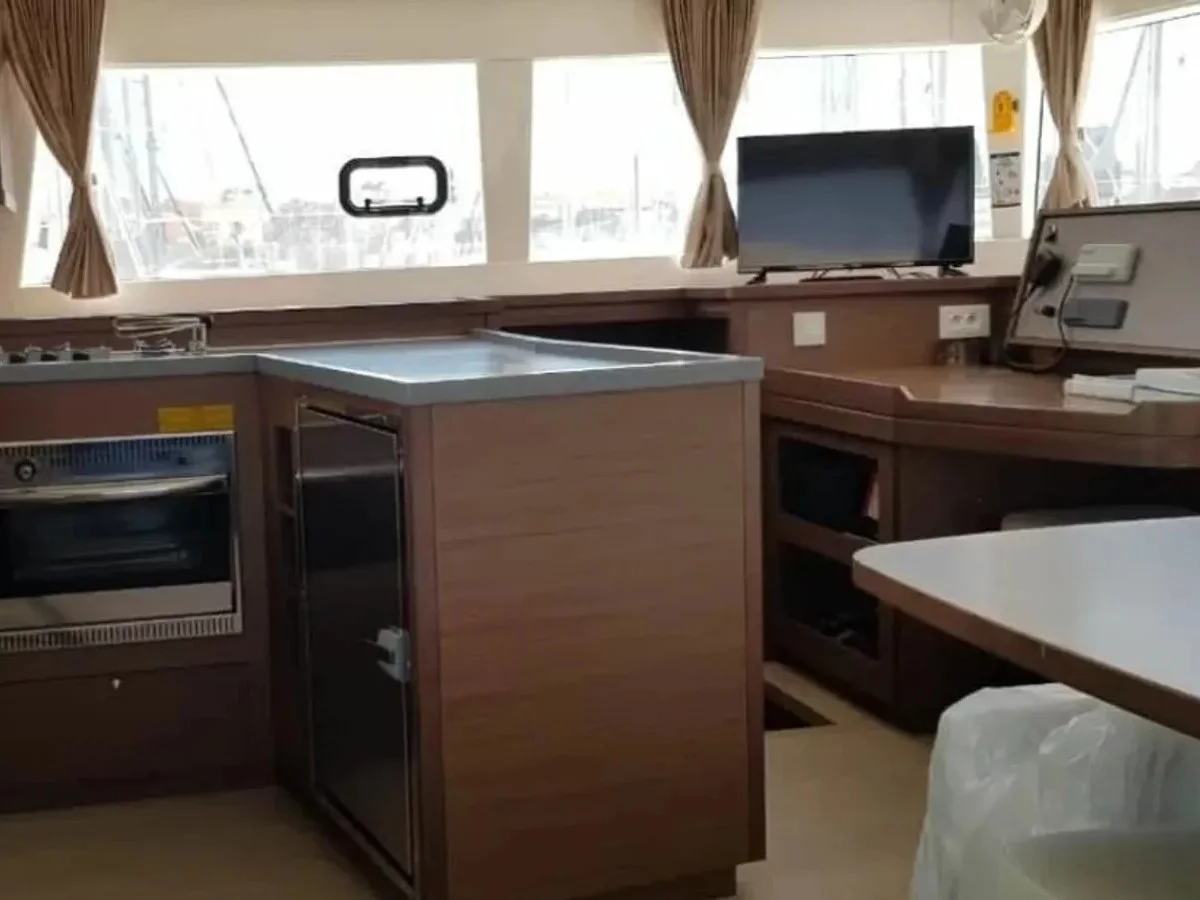 Lagoon 450 (Afrodite) Interior image - 4