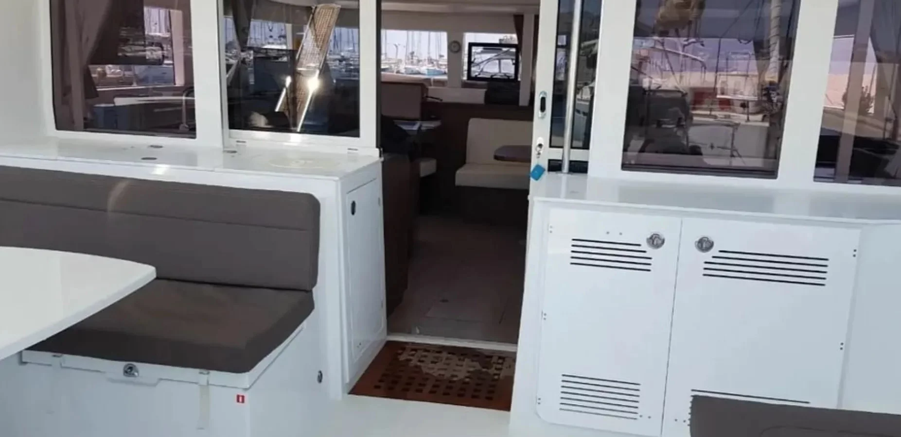 Lagoon 450 (Afrodite)  - 5