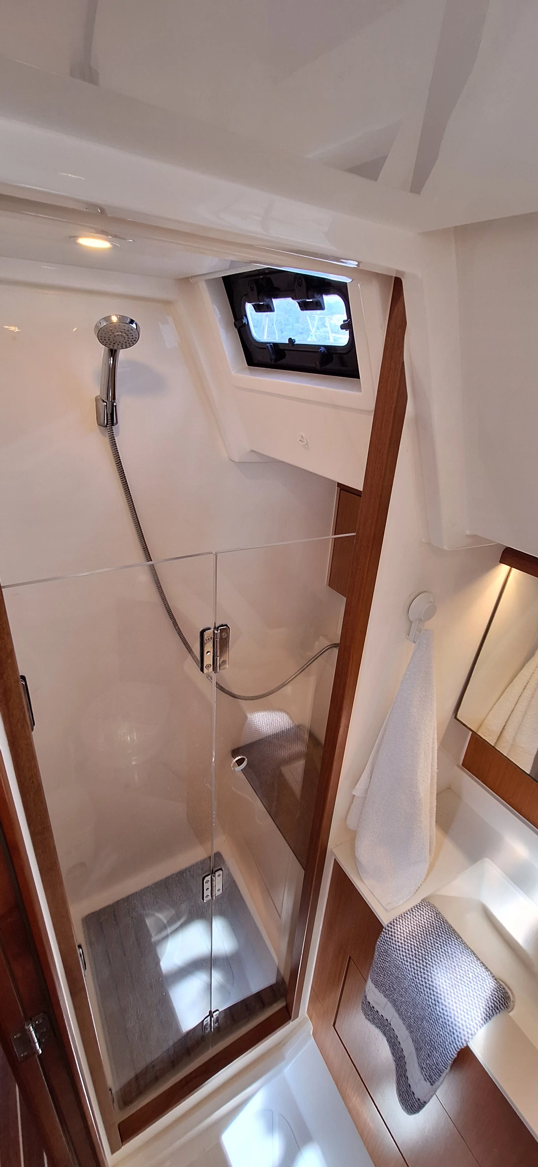 Bavaria C45 (LADY FLORA 1)  - 3