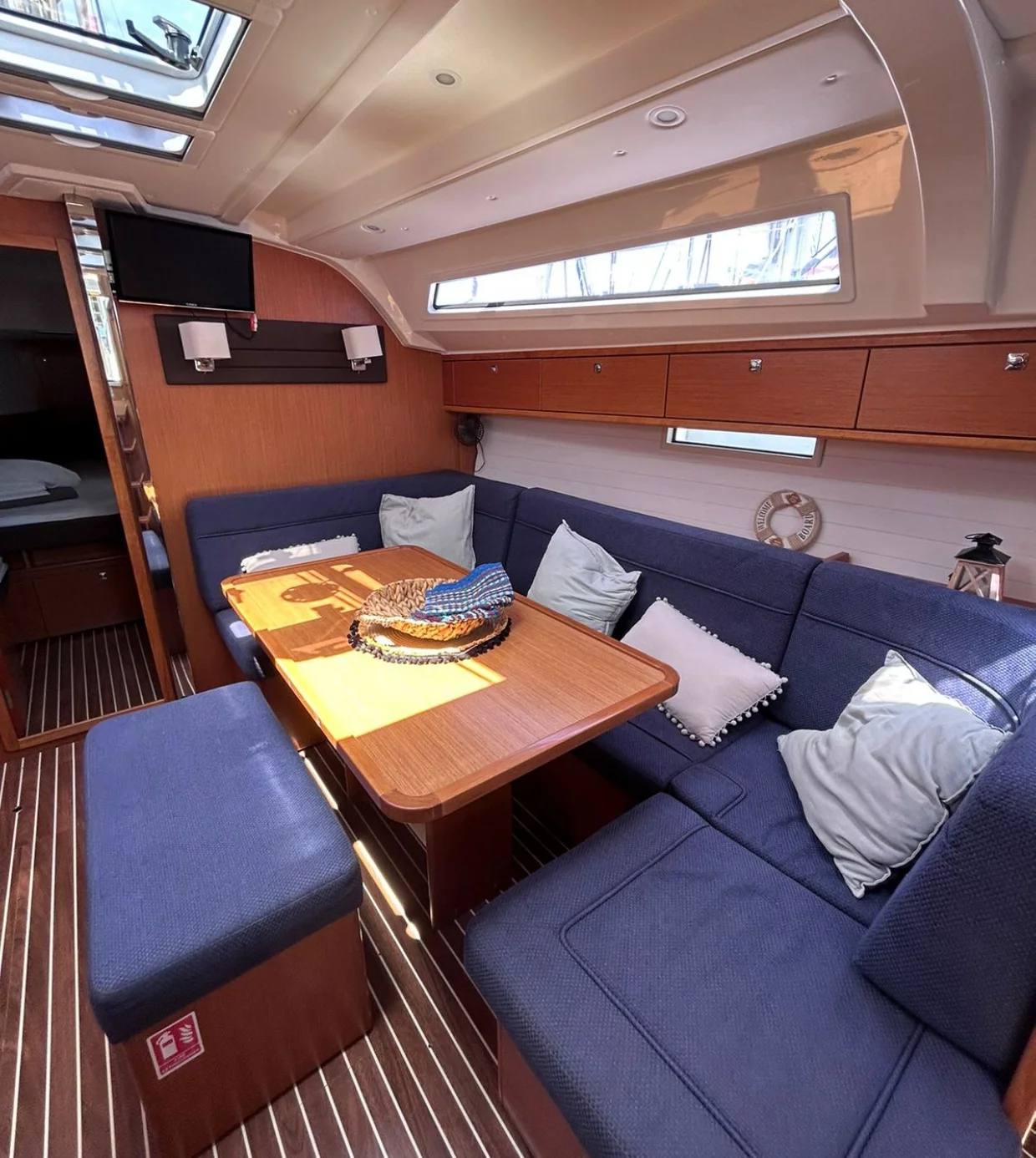 Bavaria 41 Cruiser (SAKE)  - 1