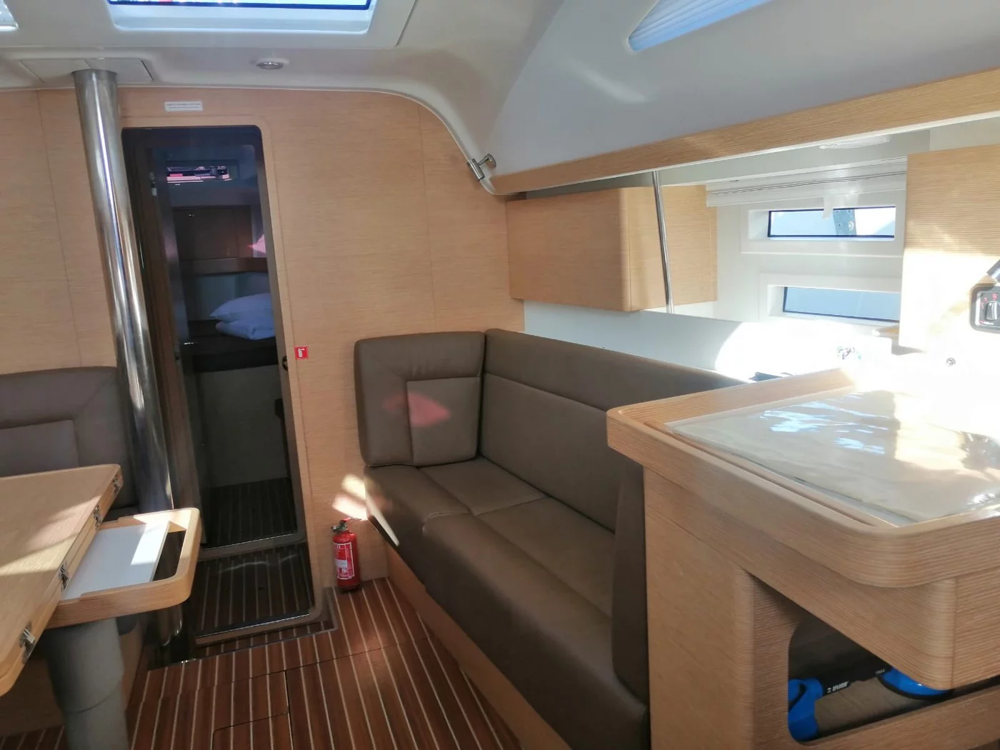 Elan 45 (Maui) Interior image - 5
