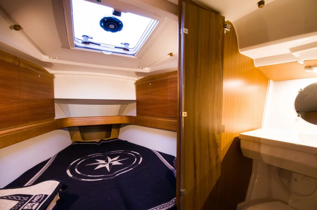 Sun Odyssey 39i (Juna)  - 11