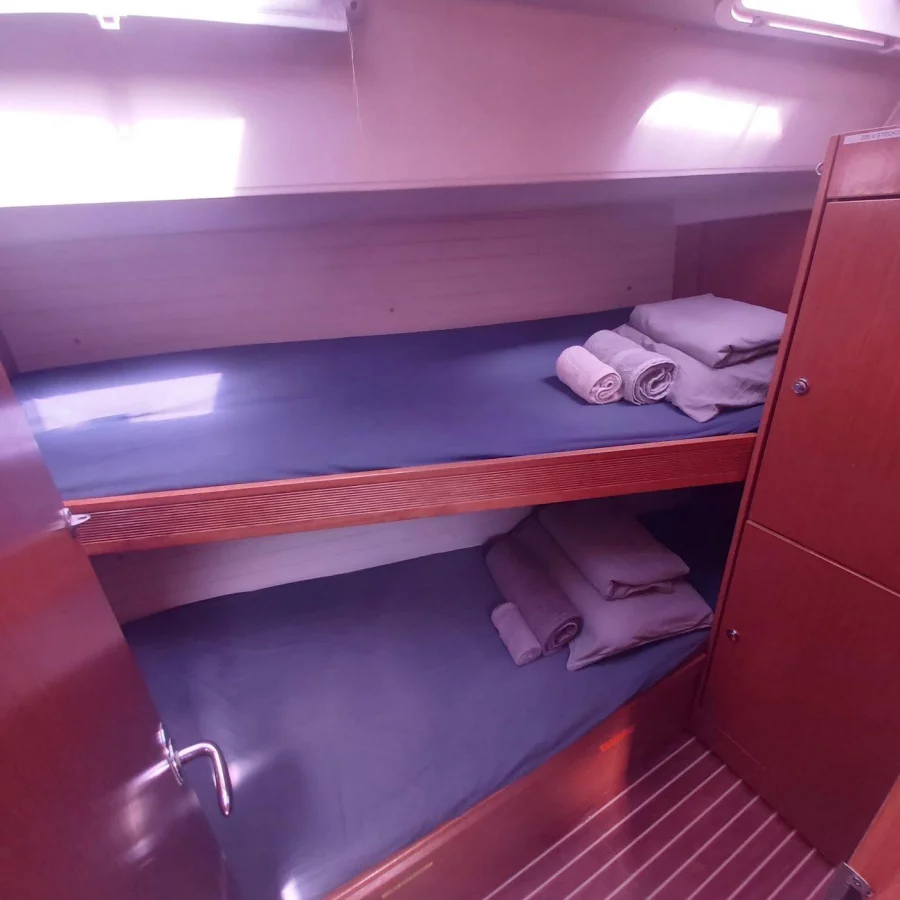 Bavaria 51 (Homer)  - 4