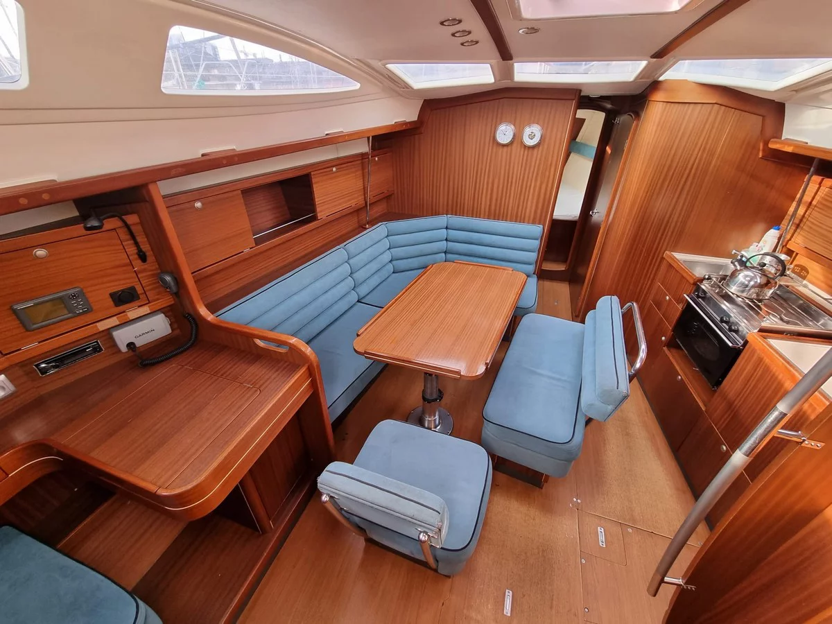 Delphia 40.3 (Madera) Interior image - 4