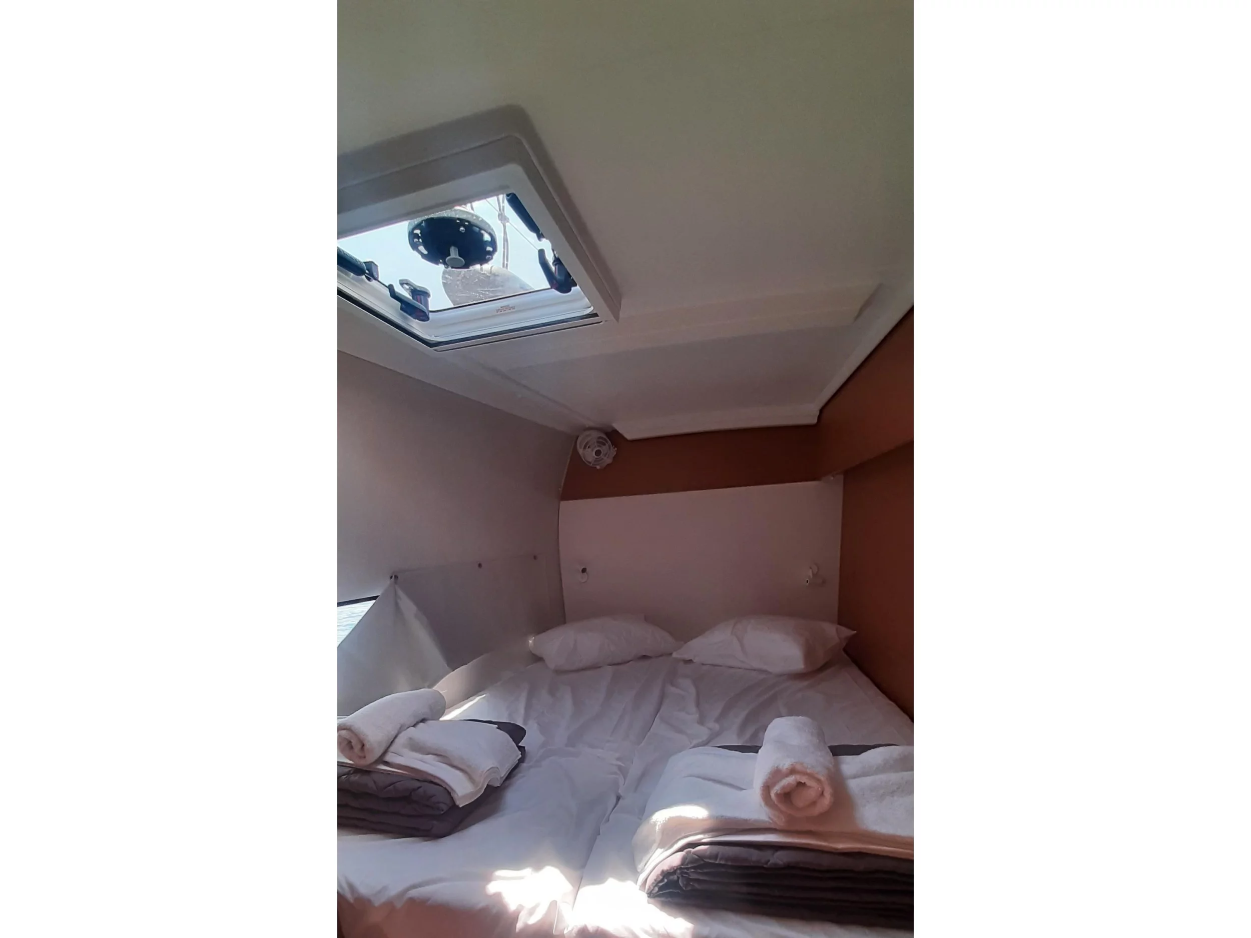 Excess 11 (Amare II) Interior image - 13