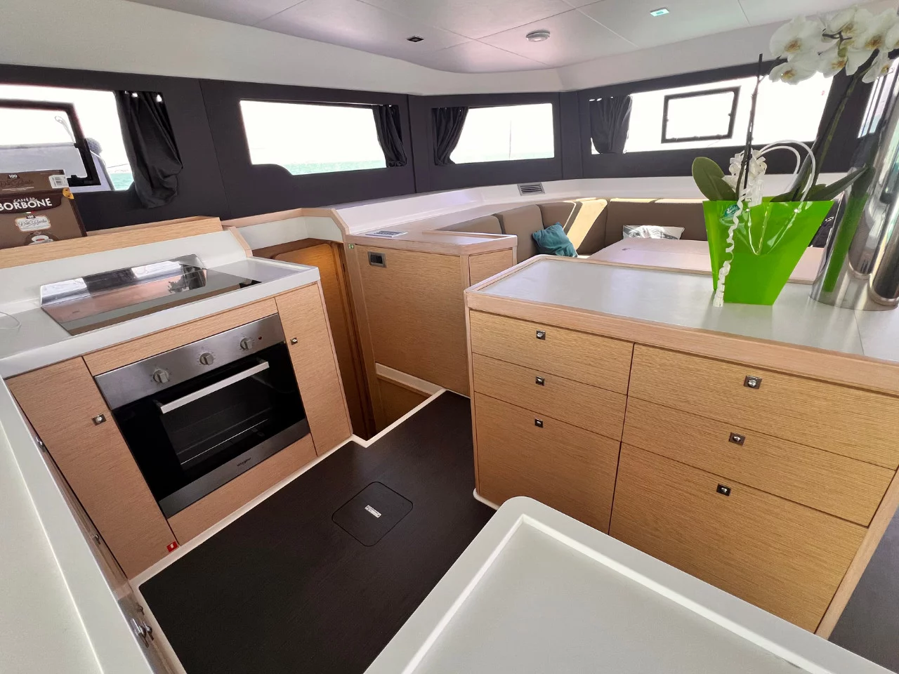 Dufour Catamaran 48 5c+5h (FUTURA) Interior image - 13
