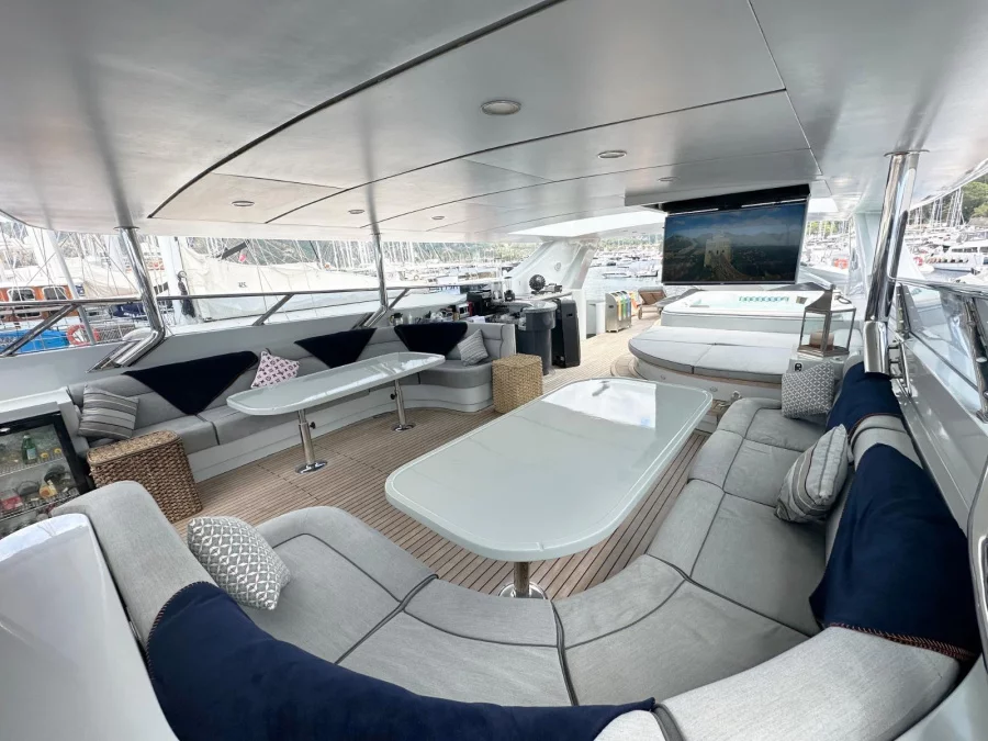 42 M Motor Yacht Crocus (CROCUS)  - 18