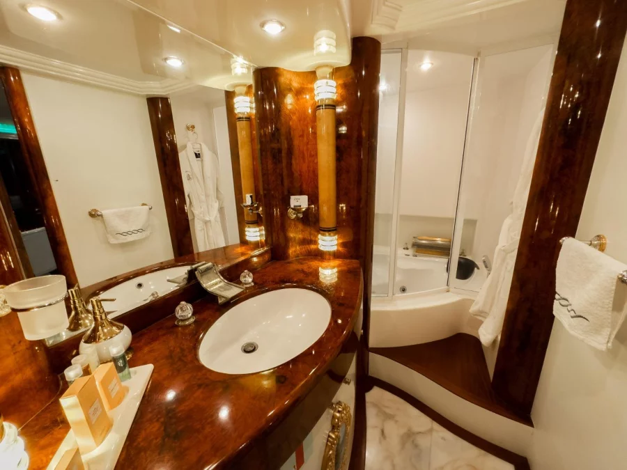 42 M Motor Yacht Crocus (CROCUS)  - 2