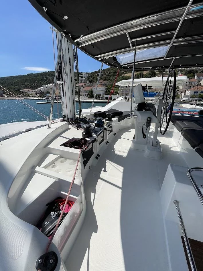 Lagoon 52F (DISCOVERY I)  - 31
