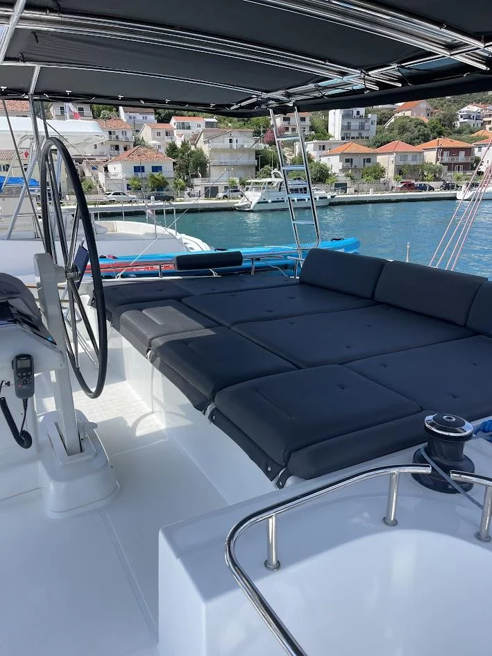 Lagoon 52F (DISCOVERY I)  - 32