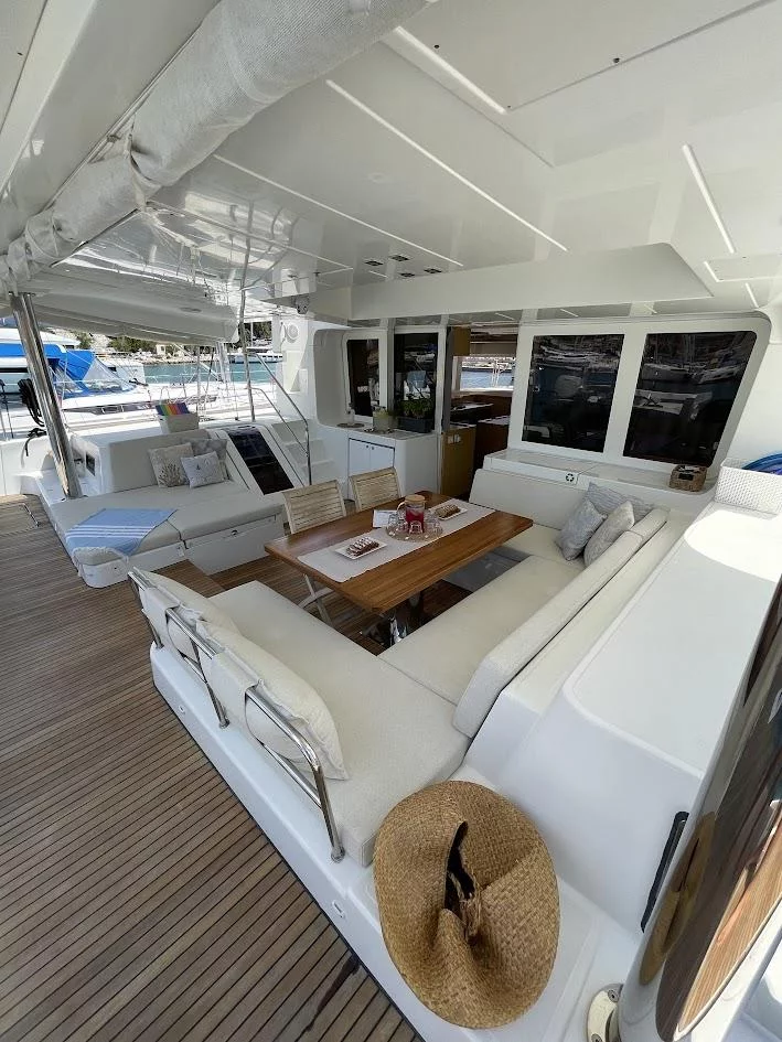 Lagoon 52F (DISCOVERY I)  - 8