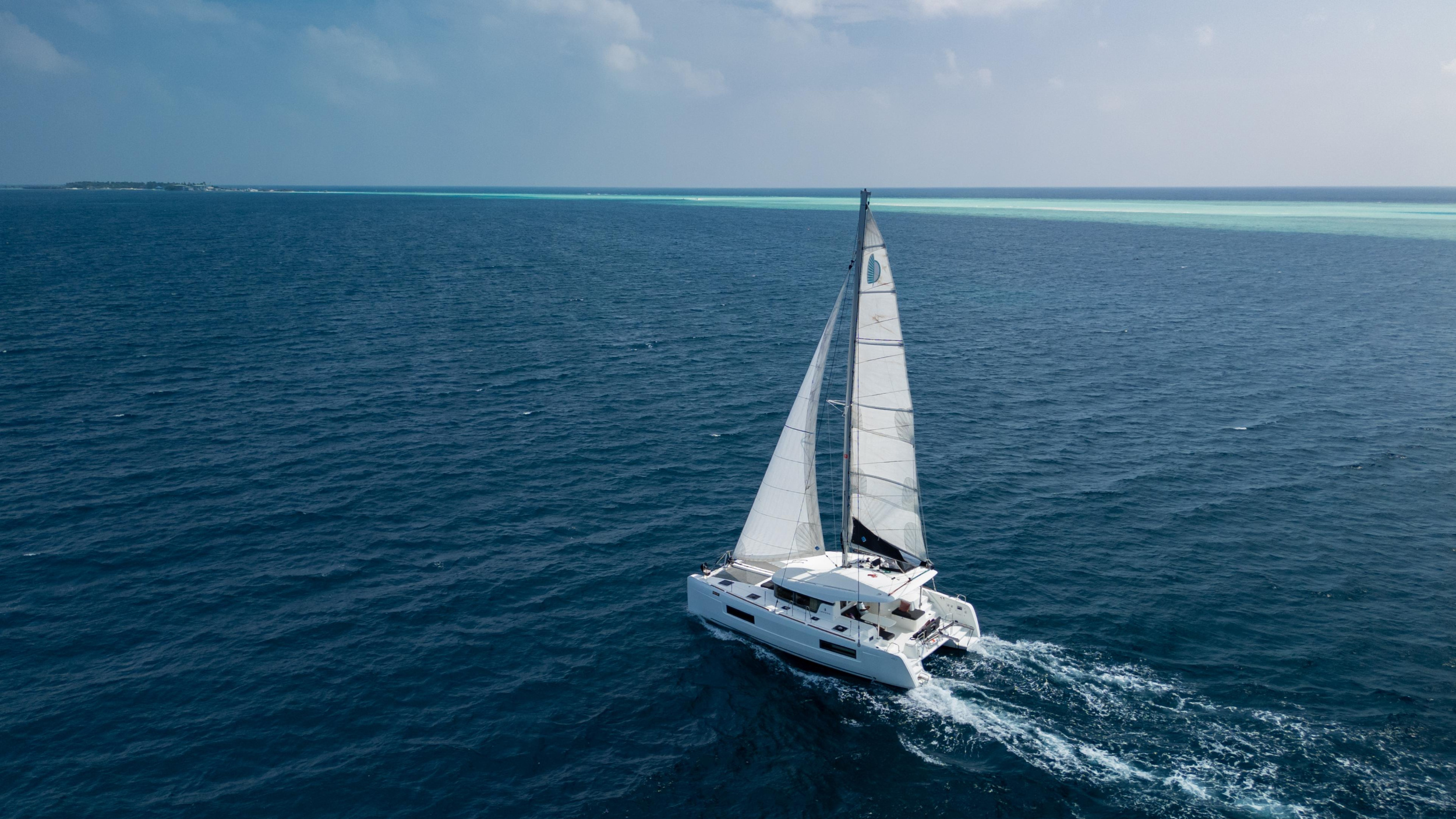 Photo #3 - Lagoon 40 (Sail La Vie) in Male - 22046