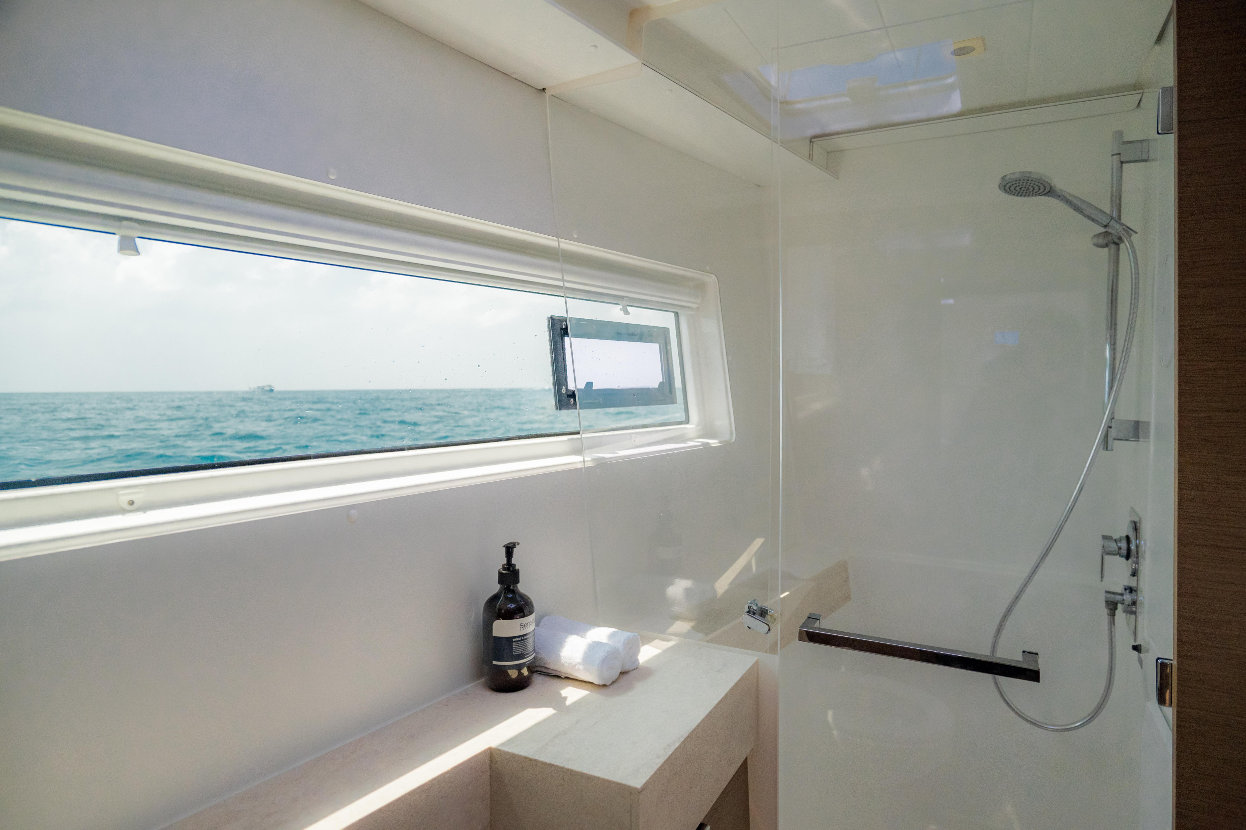 Photo #13 - Lagoon 40 (Sail La Vie) in Male - 22046
