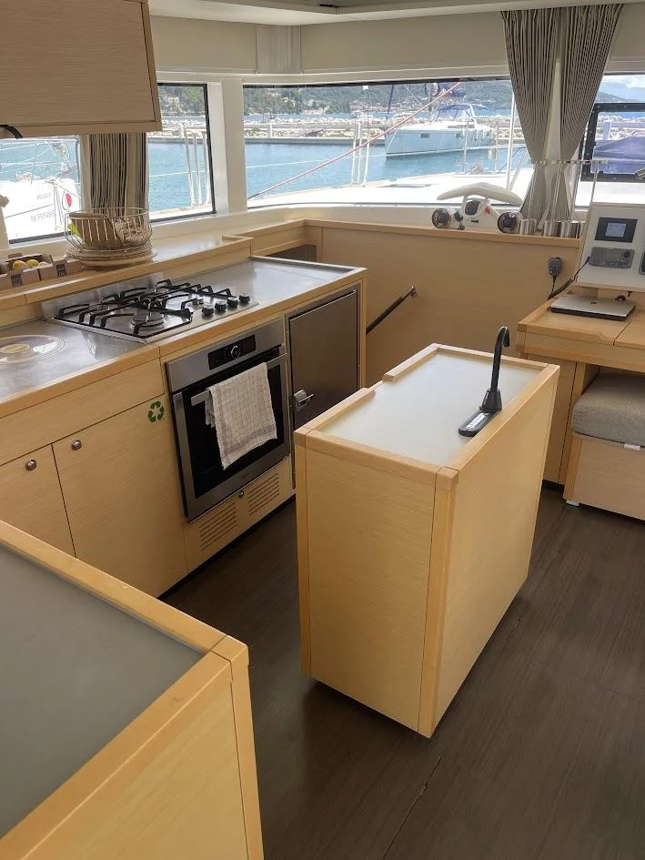 Lagoon 52F (DISCOVERY I)  - 9
