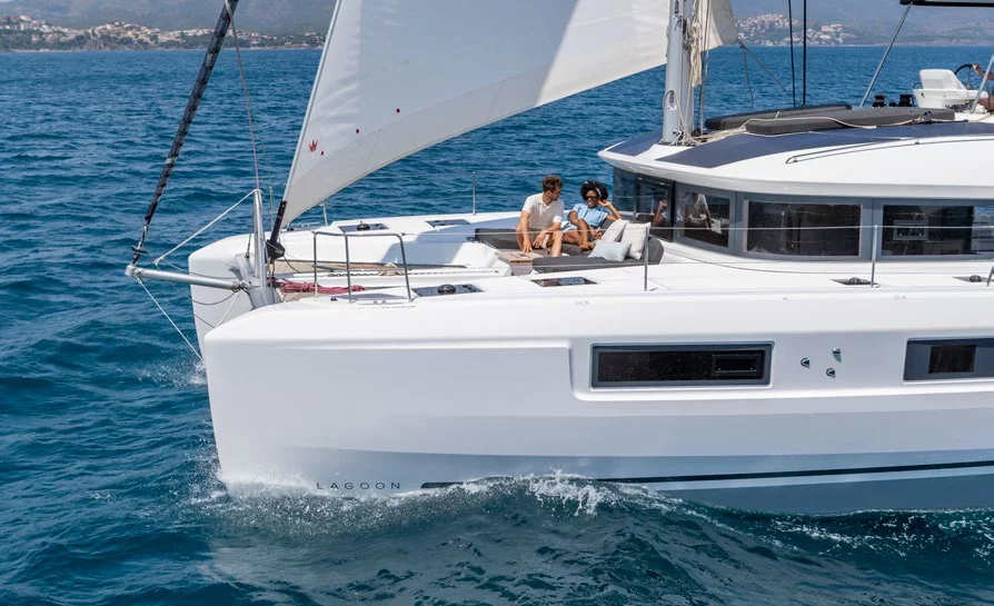 Lagoon 51 (Babalu)  - 13