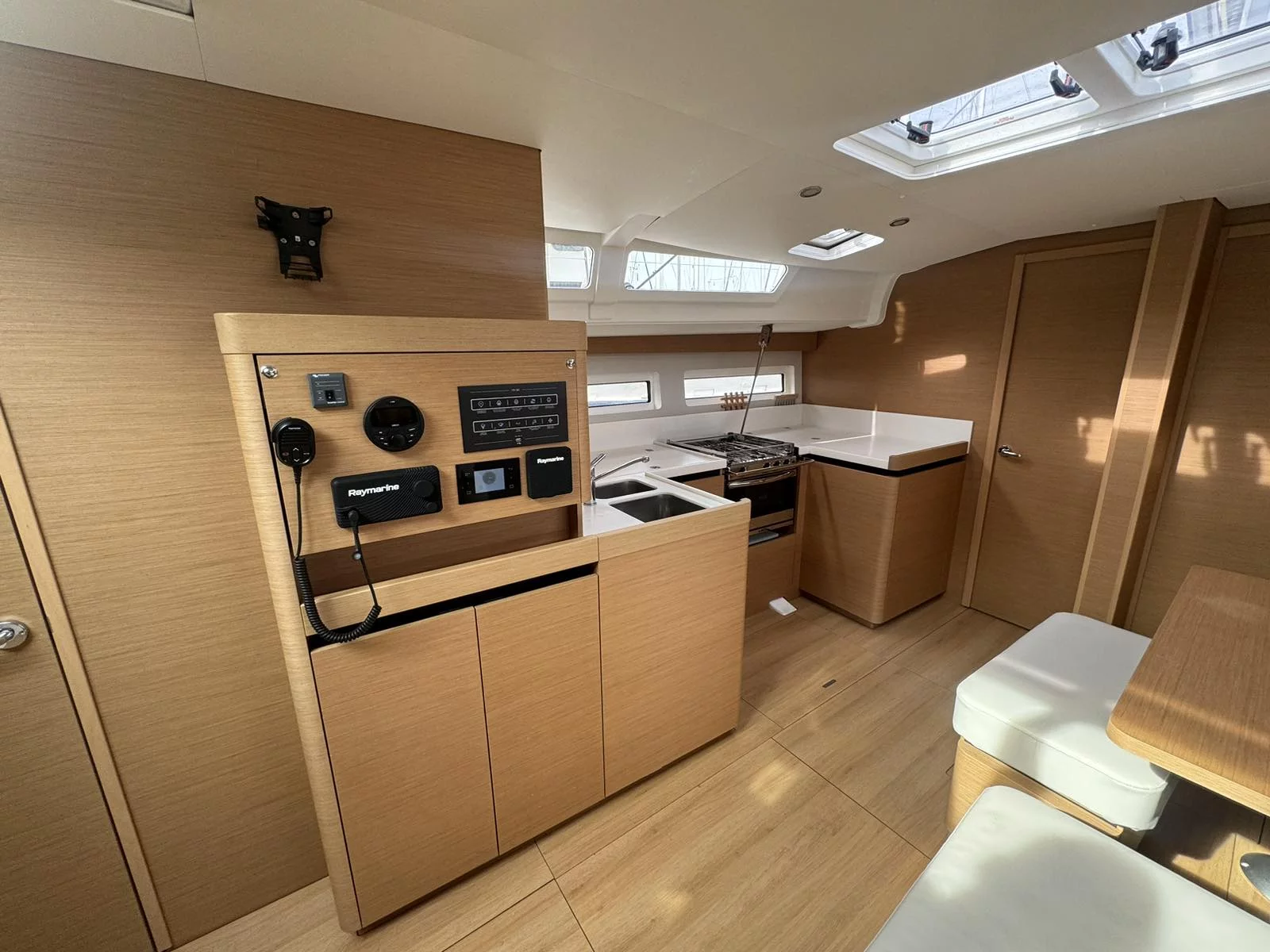 Sun Odyssey 490 (North Wind 49)  - 1