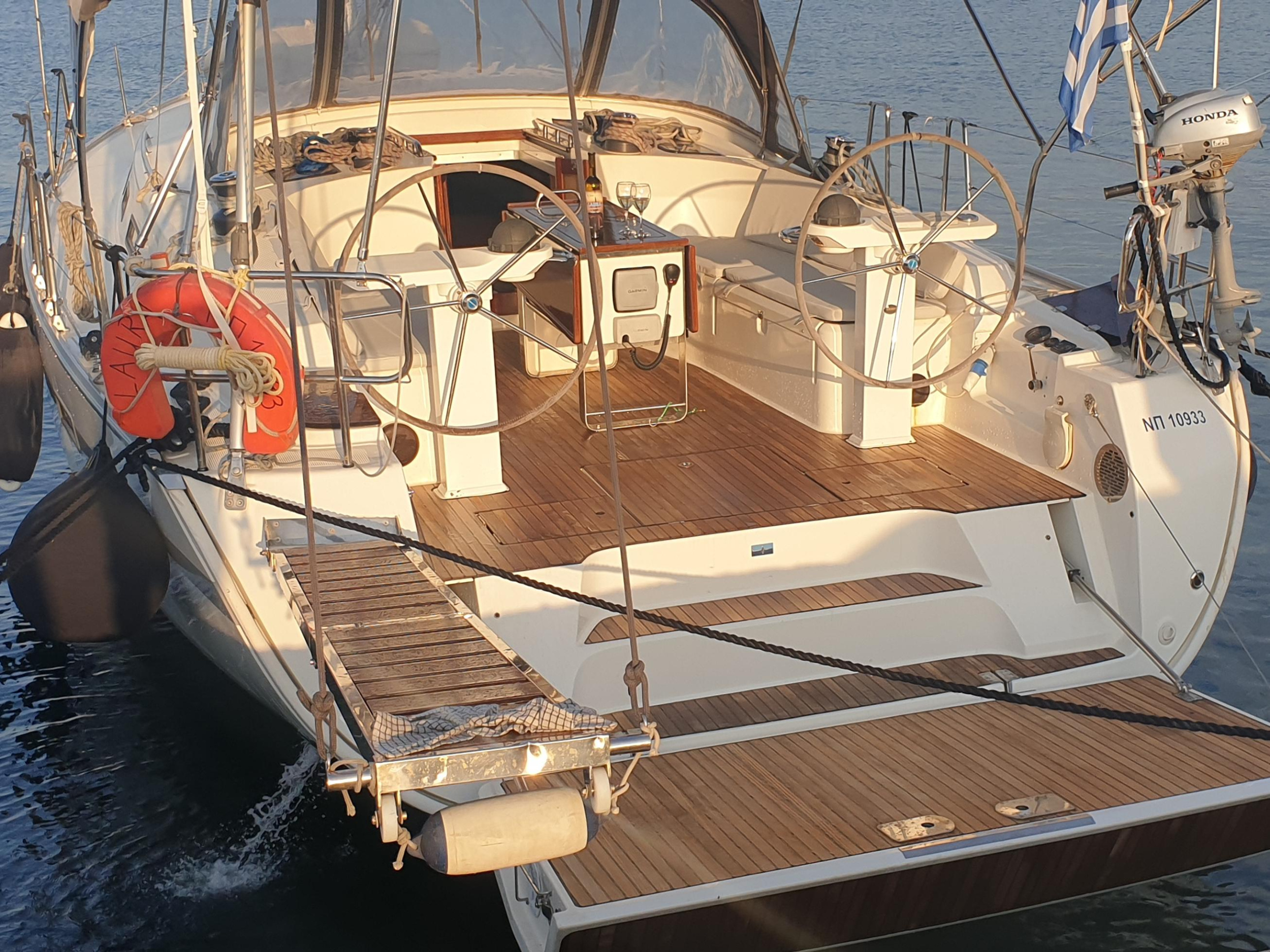 Photo #1 - Bavaria Cruiser 45 (Laura) en Nea Peramos - 22070