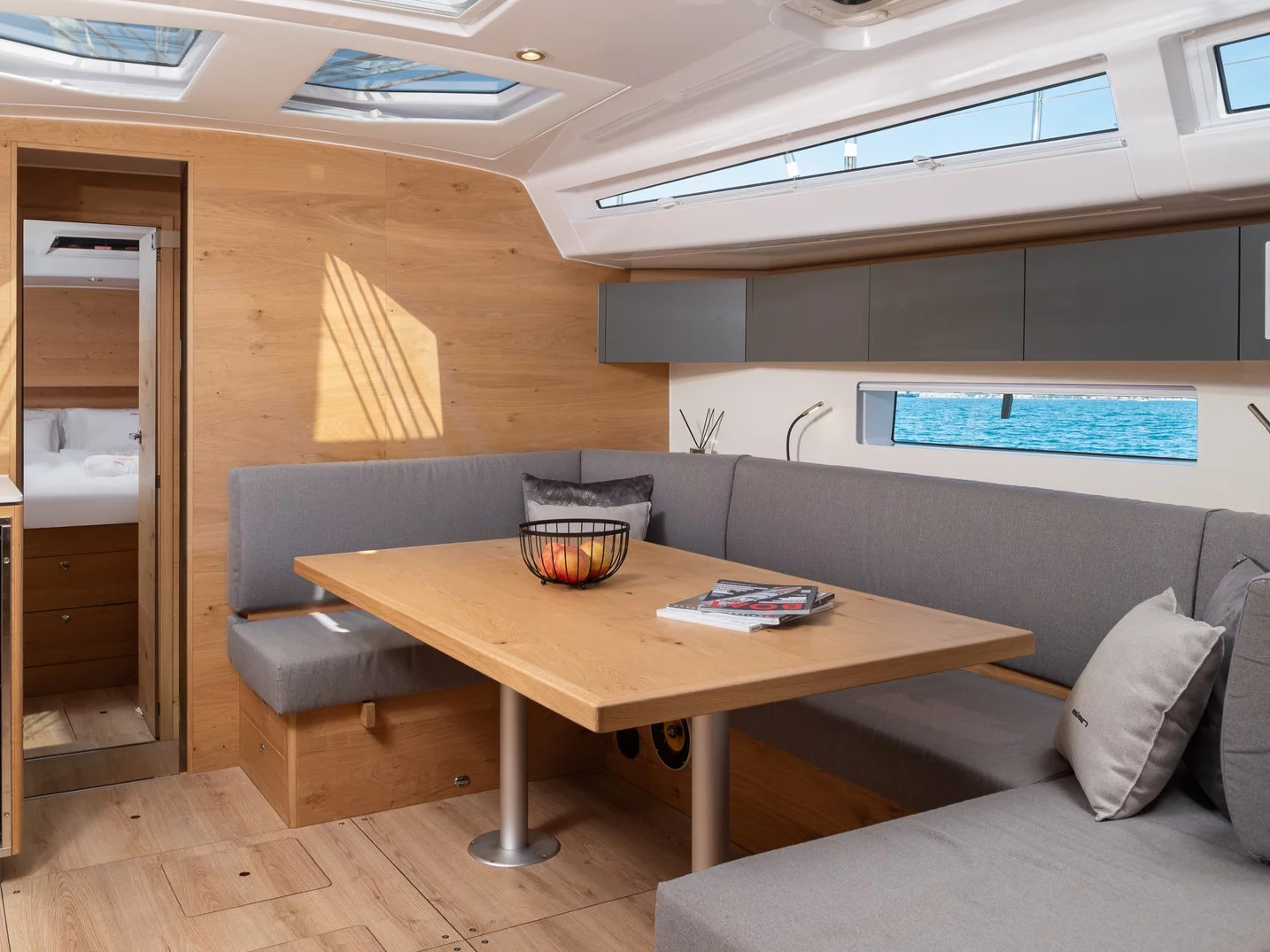 Elan Impression 45 (Zara) Interior image - 13