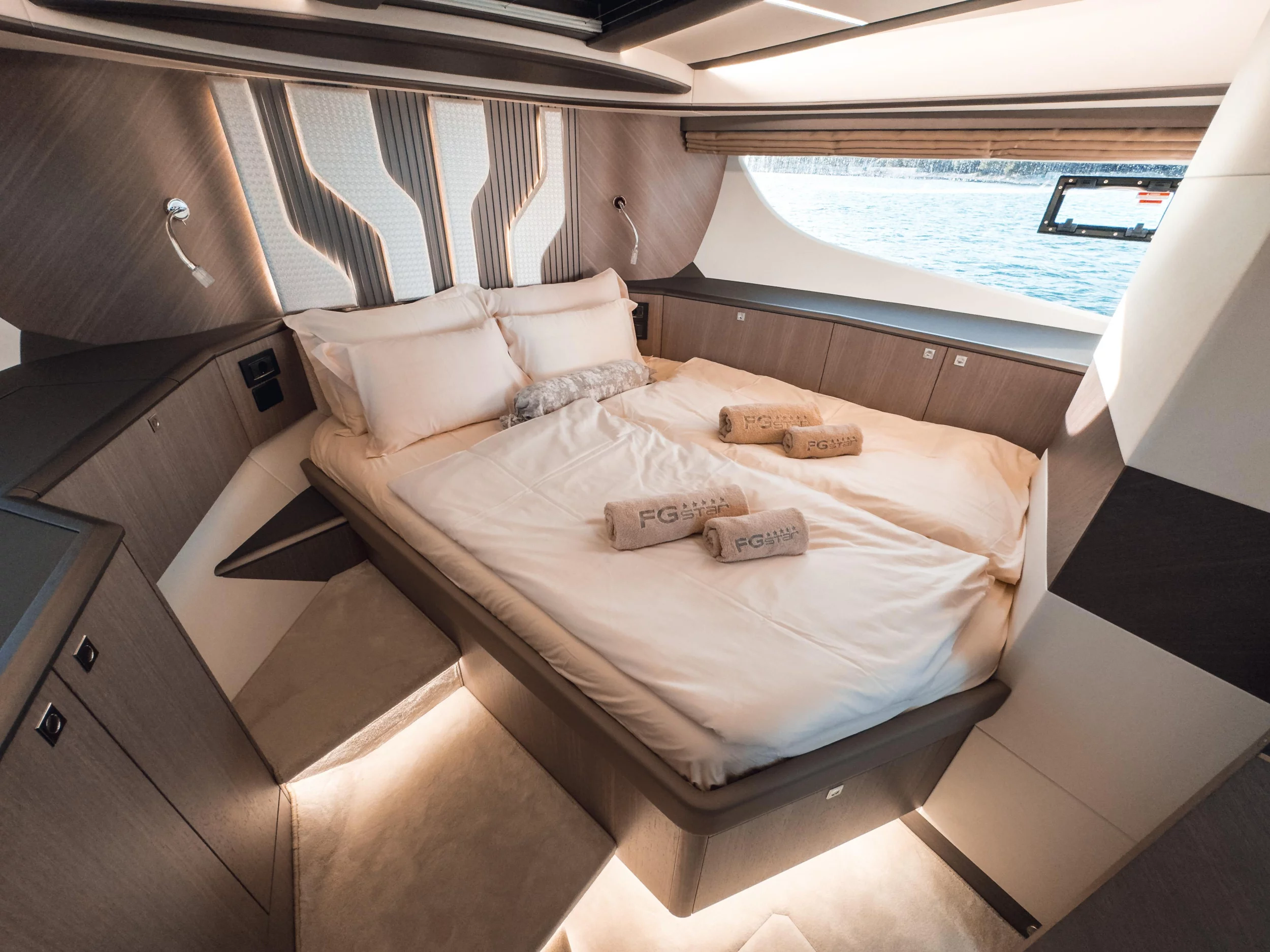 Galeon 440 Fly (FGstar Mini)  - 2