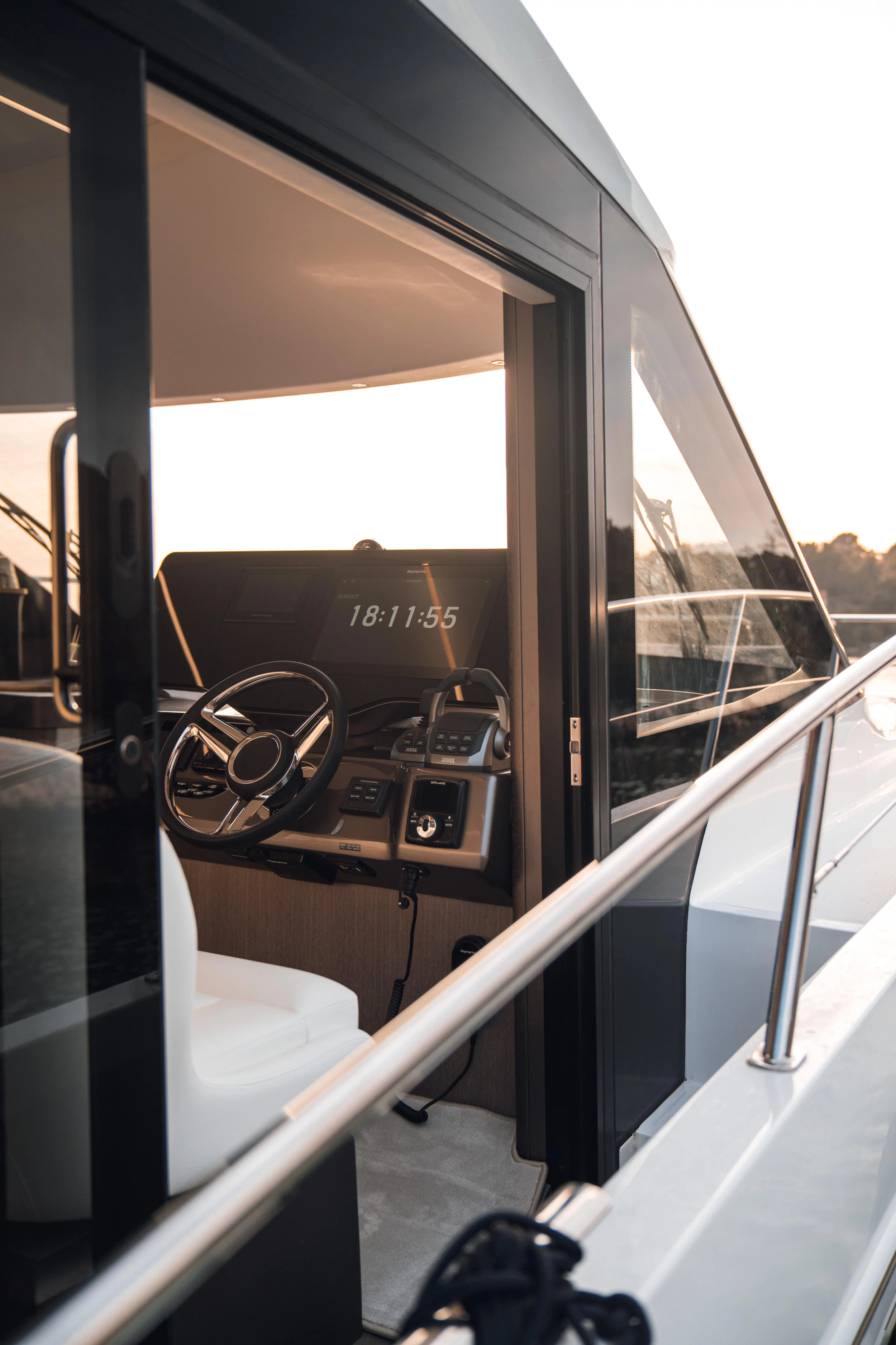 Galeon 440 Fly (FGstar Mini)  - 1