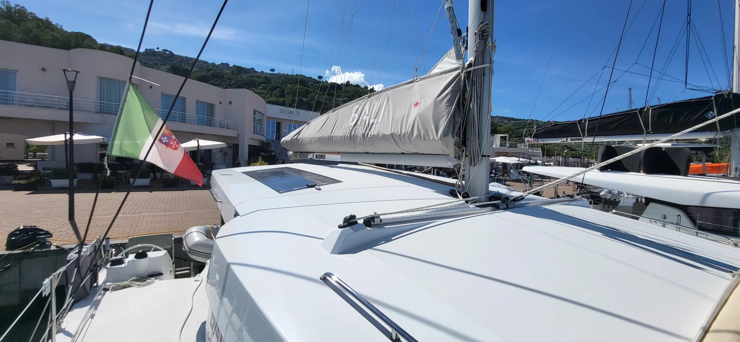 Lagoon 46 (Blue Moon)  - 71