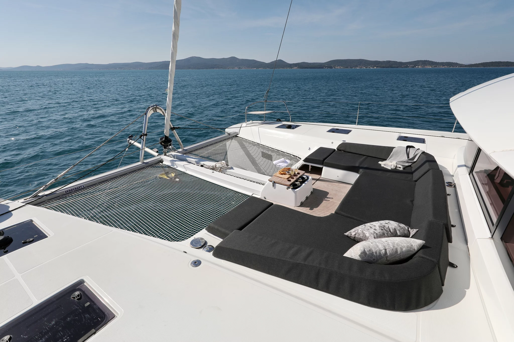 Lagoon 55 (CHAMPAGNE PLEASE)  - 127