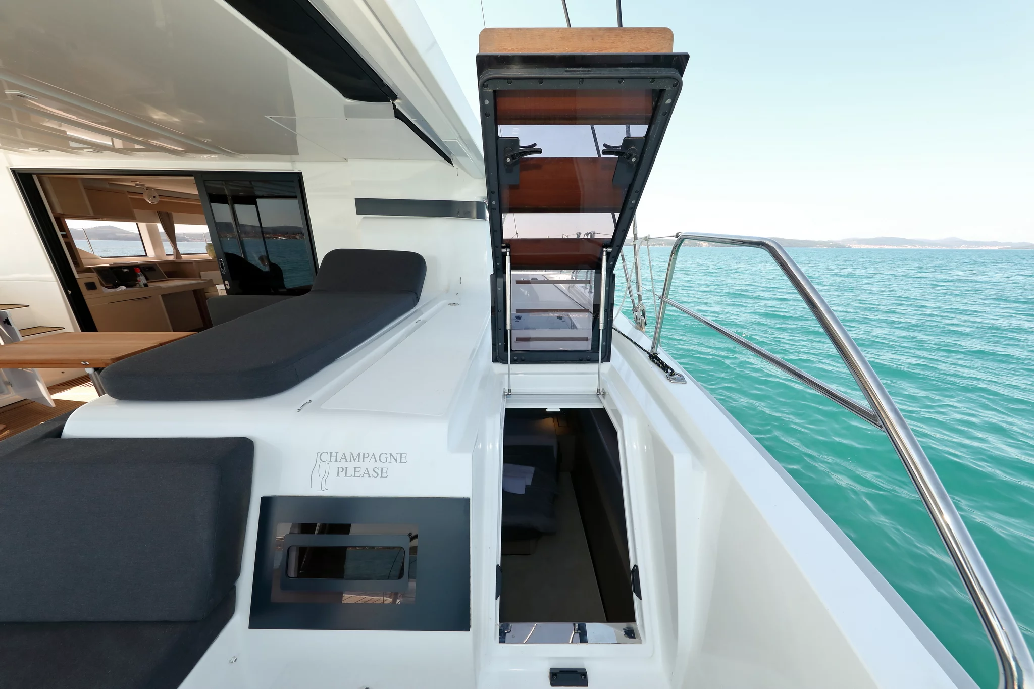 Lagoon 55 (CHAMPAGNE PLEASE)  - 6