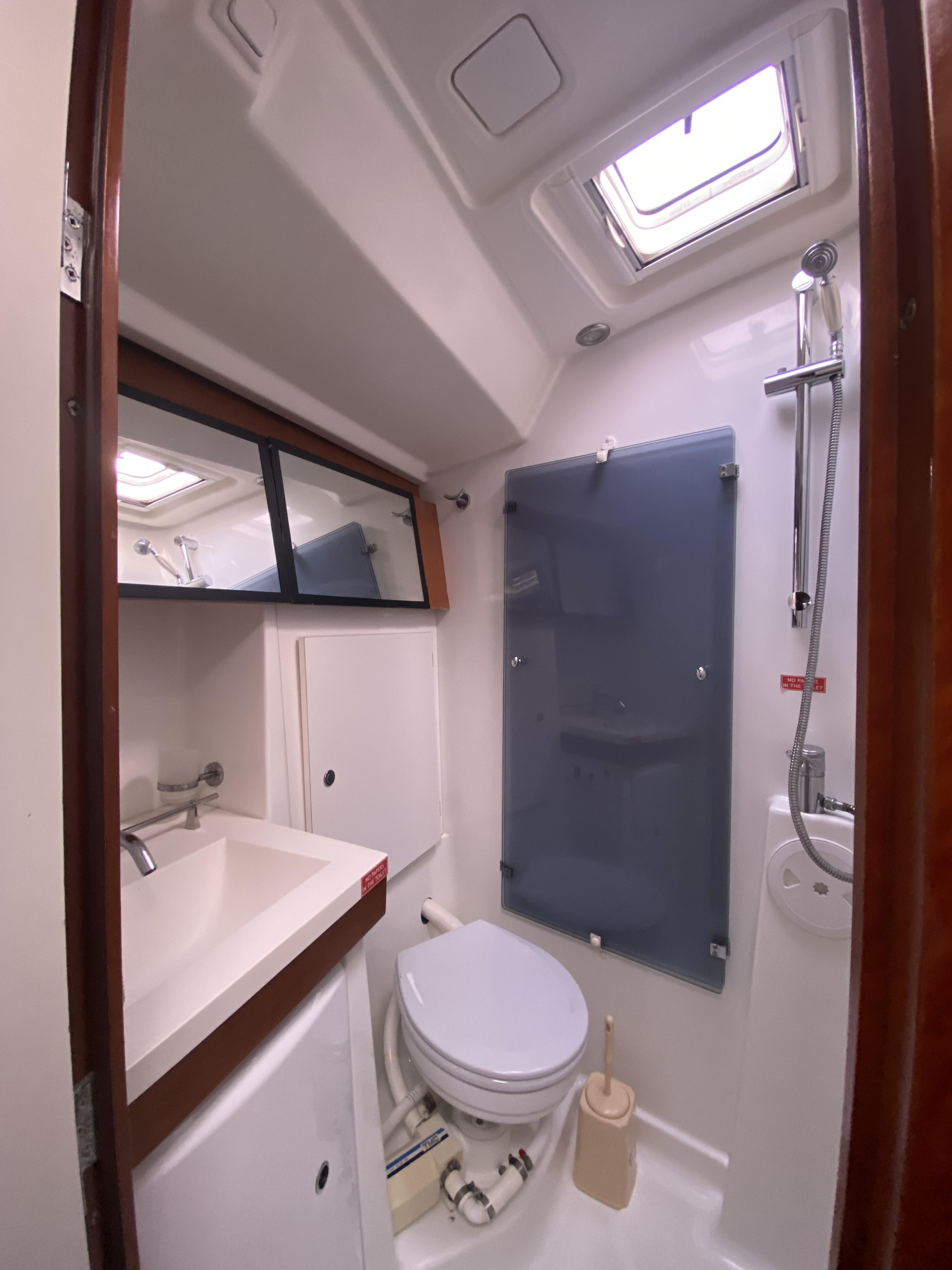 Photo #4 - Oceanis 54 (Valasia) en Eleusis - 17292
