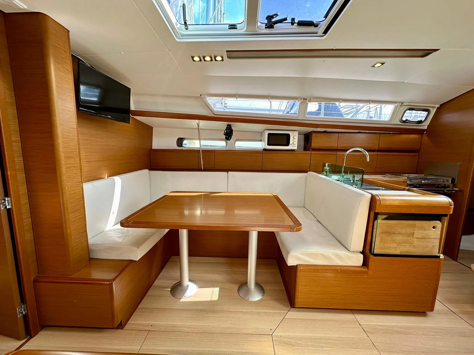 Sun Odyssey 419 (Bowie) Interior image - 9