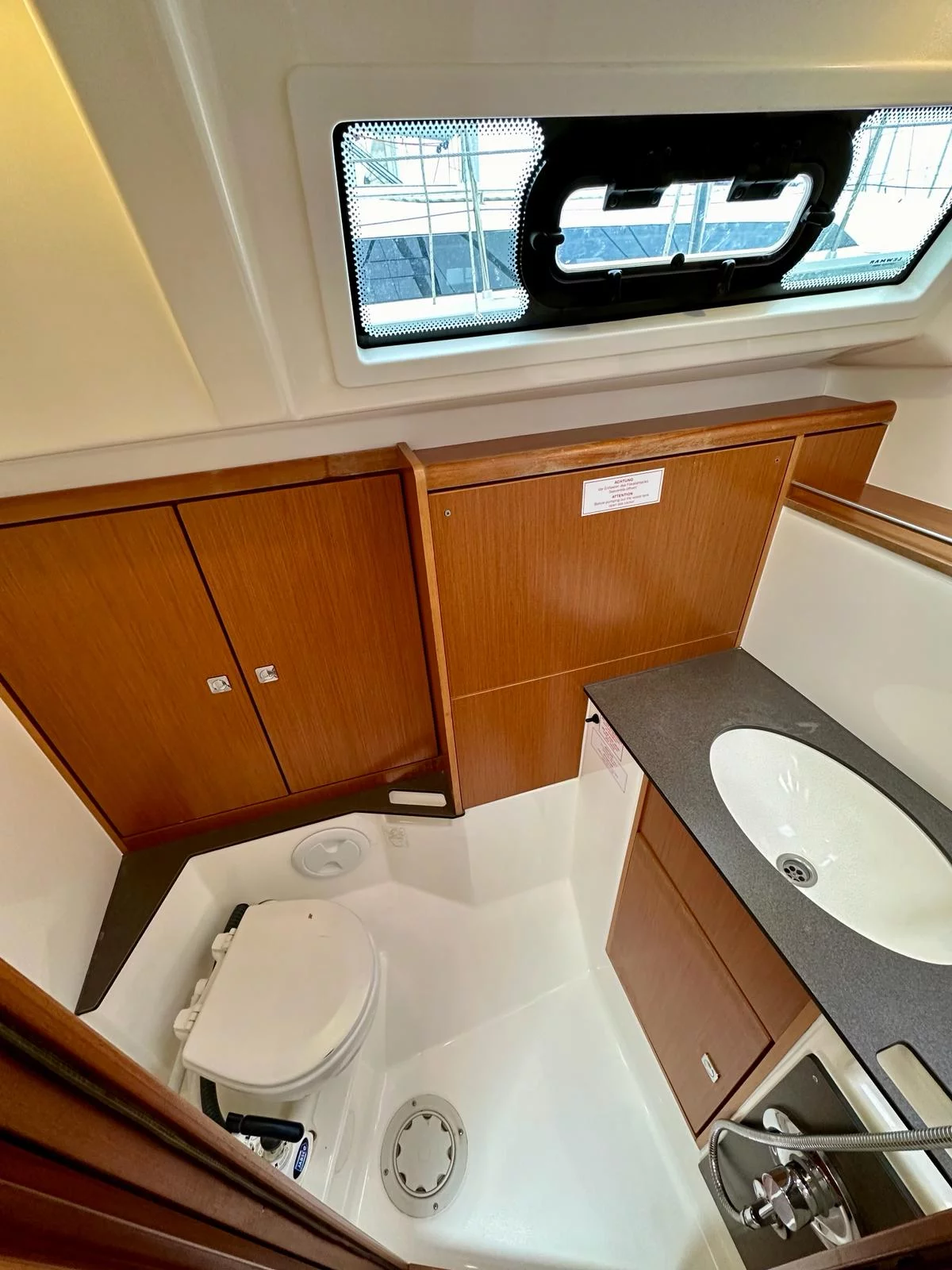 Bavaria Cruiser 37 (Maestral)  - 4