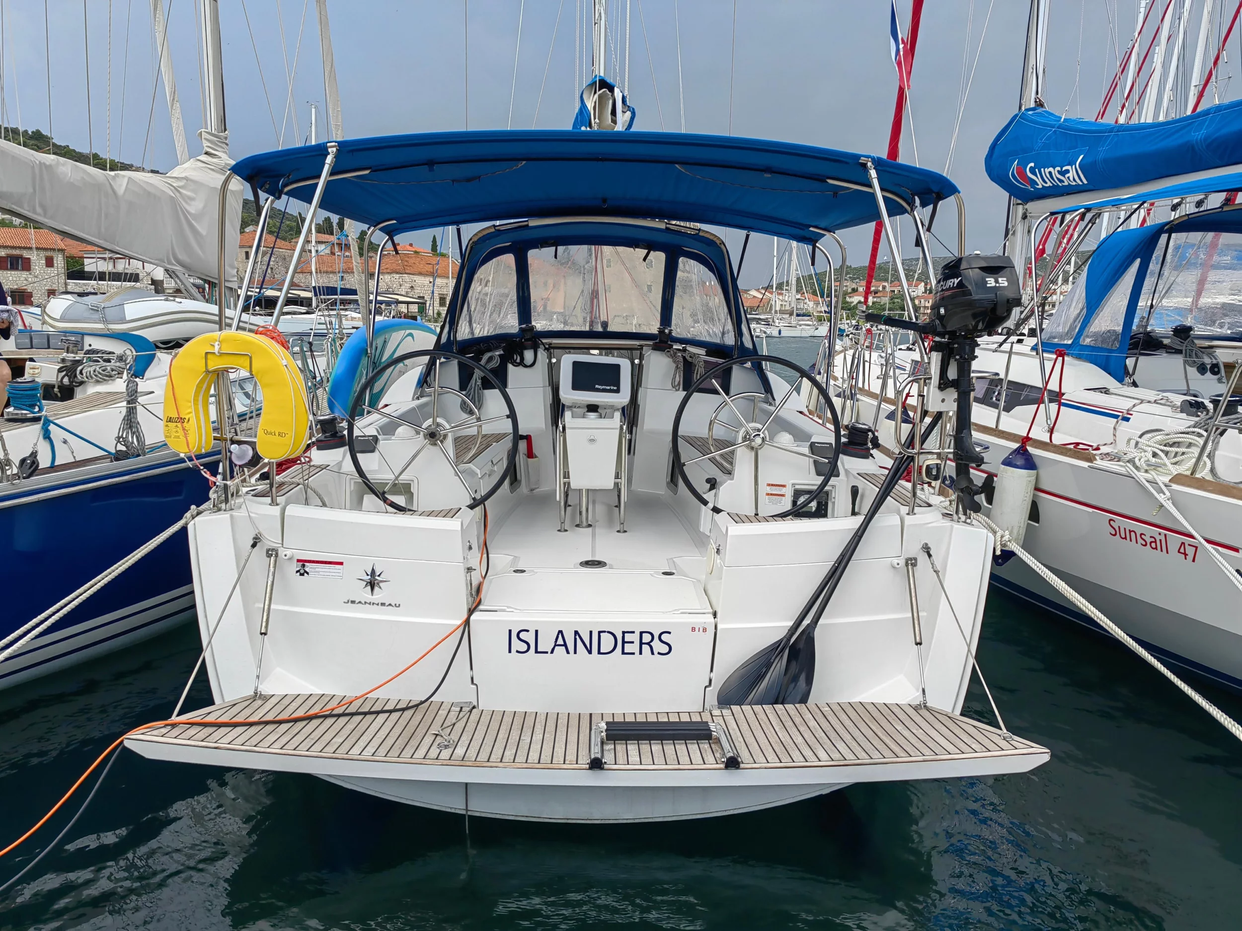 Sun Odyssey 389 (Islanders) Main image - 0