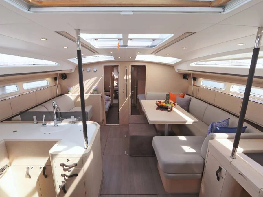 Jeanneau 58 (Atlas) Interior image - 11