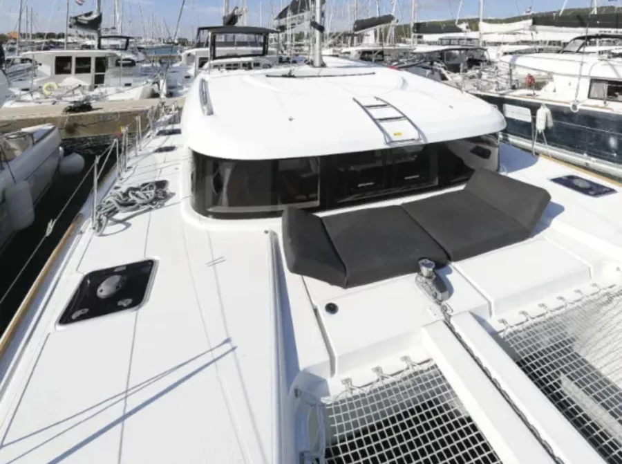 Lagoon 40 (Nina)  - 16