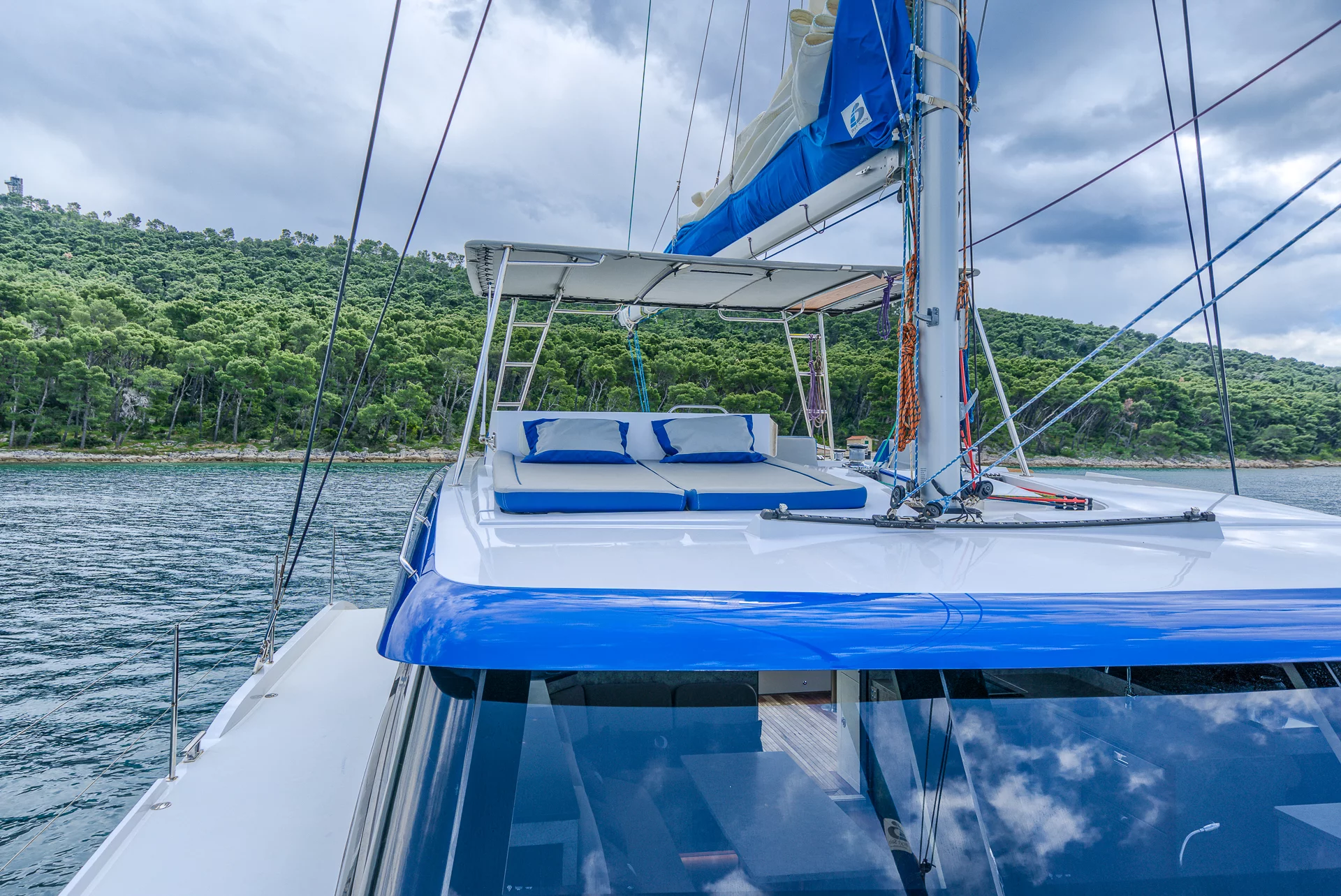 Luna 49 (Blue)  - 10