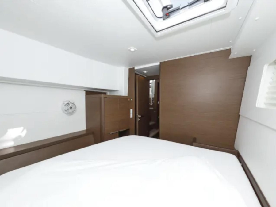 Photo #19 - Lagoon 40 (Nina) in Dubrovnik - 22133