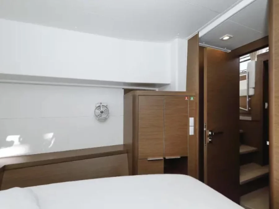 Lagoon 40 (Nina)  - 17